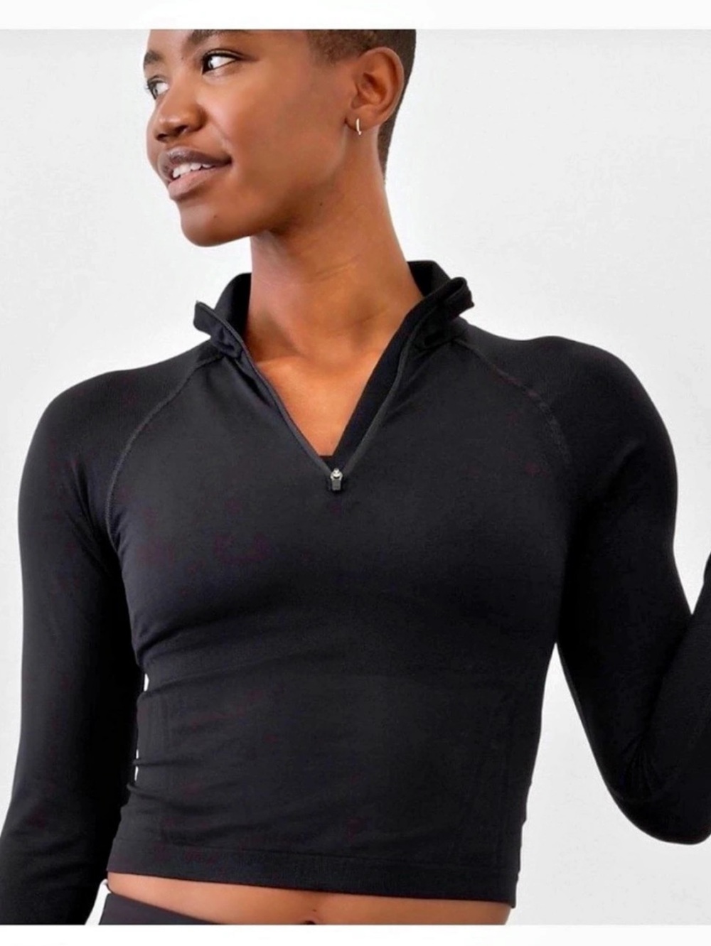 Athleta Momentum Seamless Crop Half Zip Black Size Medium NWT retails $89